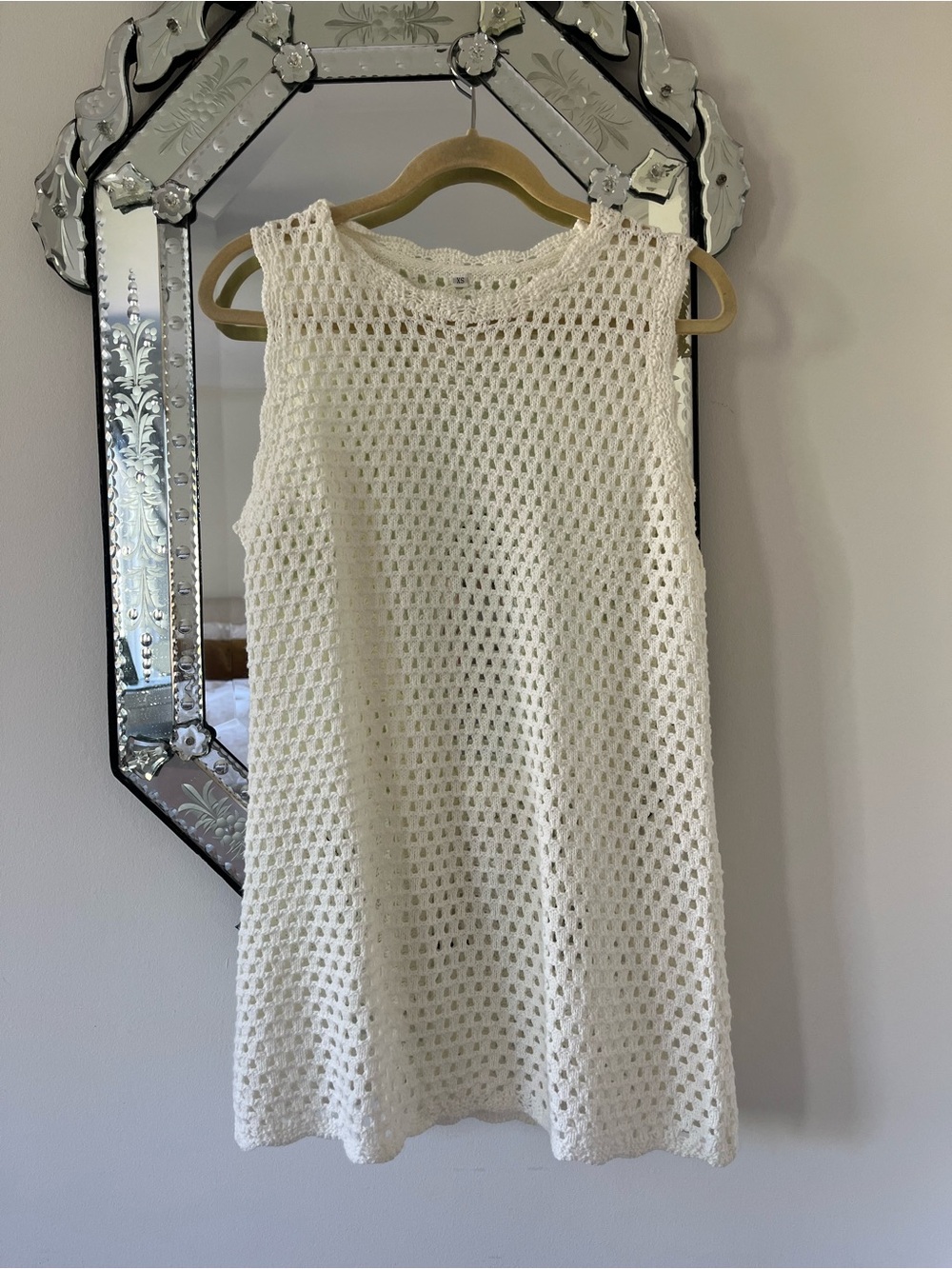 Women’s Crochet Sleeveless Dress - White